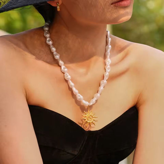 Elegant Handmade Beaded Necklace In Shell Beads With 18k Gold Plated Stainless Steel Starfish Pendant Charms Necklaces For Women